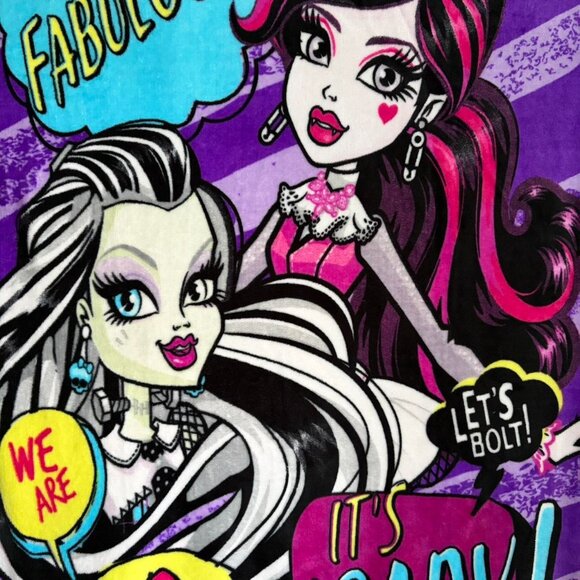 Monster High 2016 Throw Blanket - Picture 5 of 6